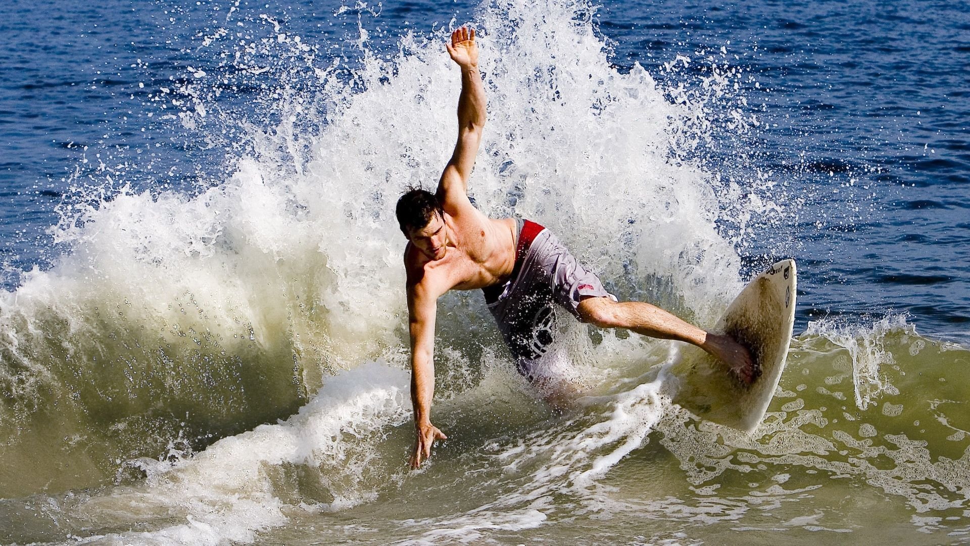 世界杯逆转大戏:英雄再现,奇迹归来!,世界杯瞬间